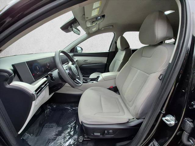 Certified 2025 Hyundai Tucson SEL AWD/4WD image 16