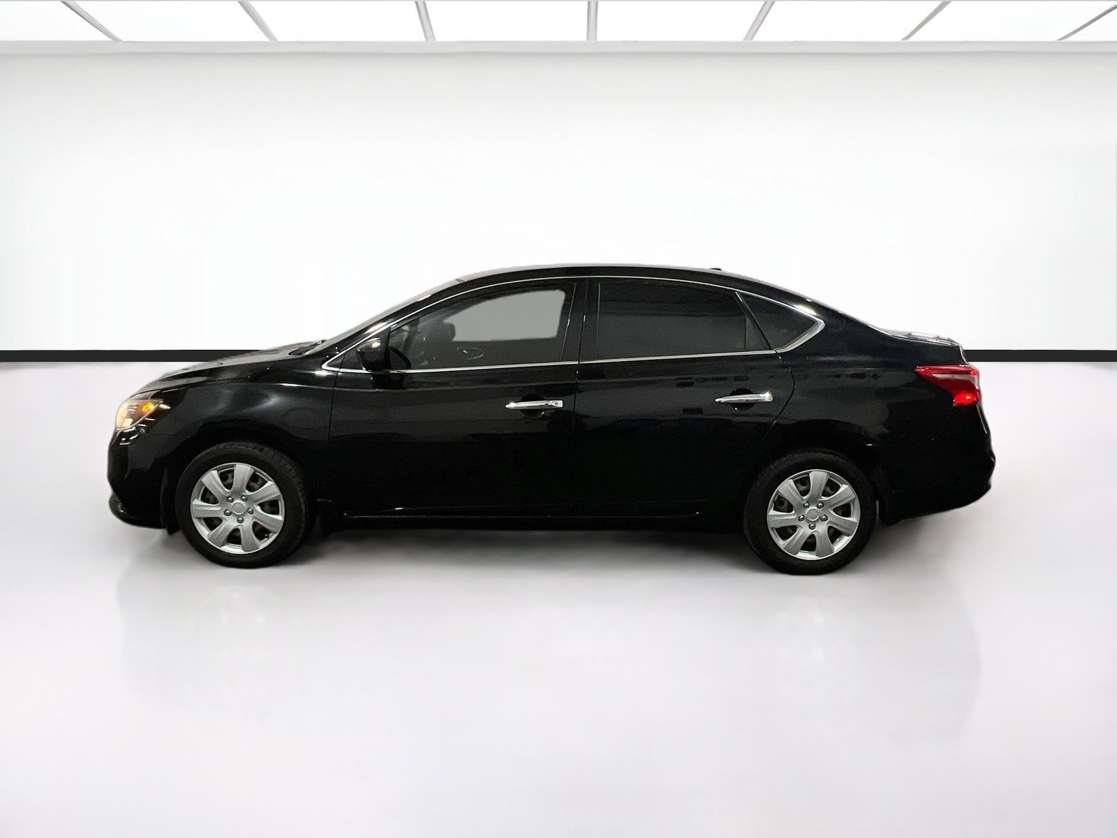 Used 2016 Nissan Sentra SV w/ Protection Package FWD image 21