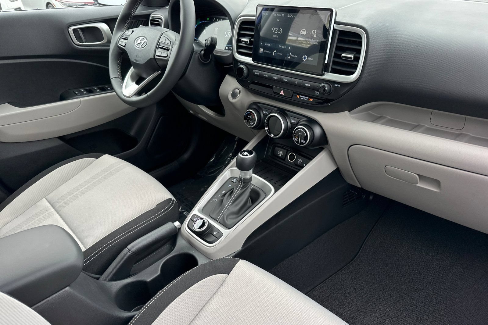New 2026 Hyundai Venue SEL FWD image 15