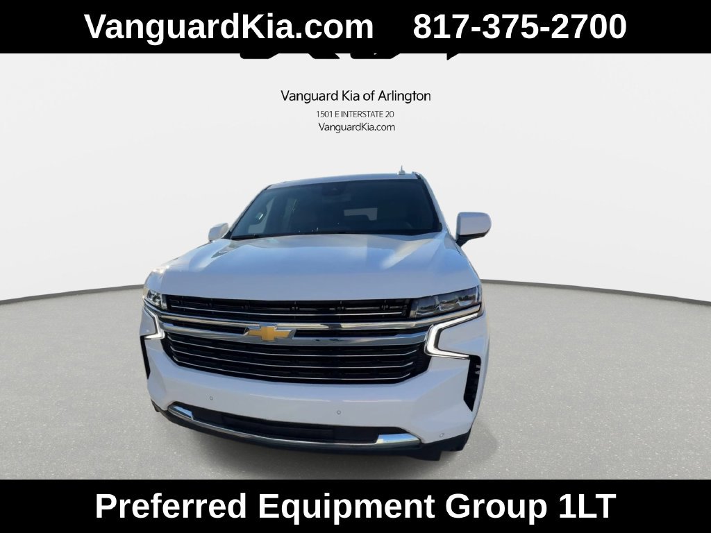 Used 2024 Chevrolet Suburban LT AWD/4WD image 3