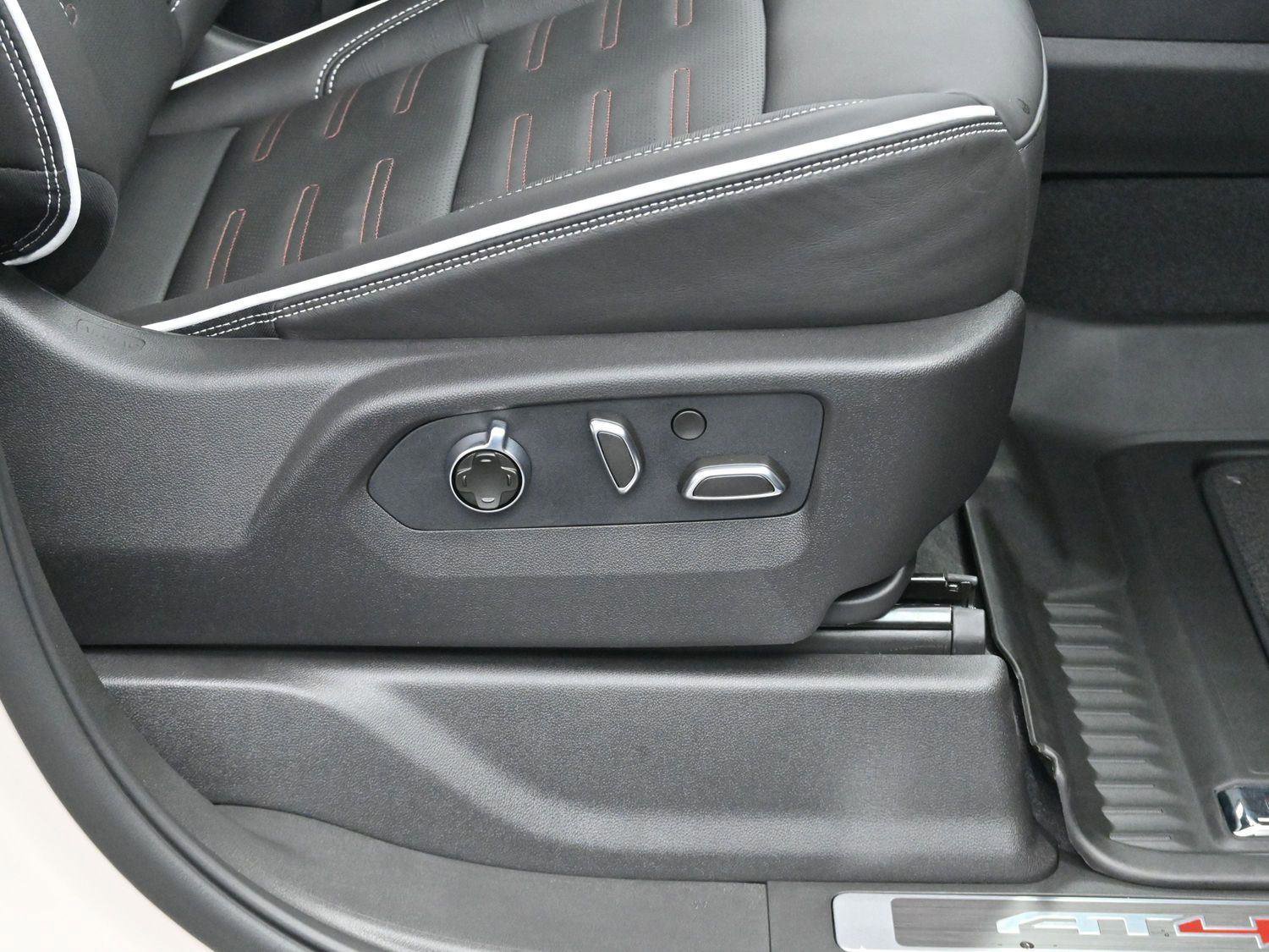 Used 2026 GMC Sierra 1500 AT4X image 33