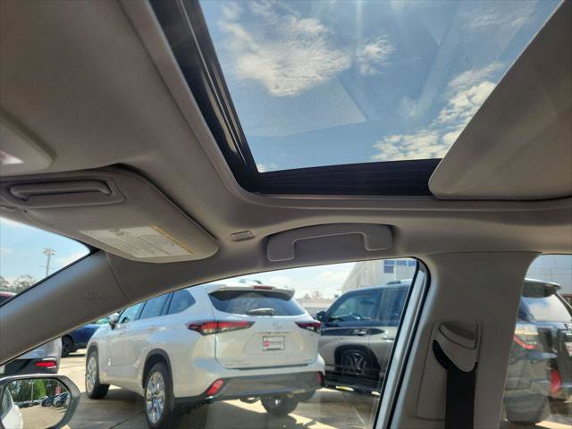 Certified 2026 Toyota Camry LE w/ Convenience Package FWD image 32