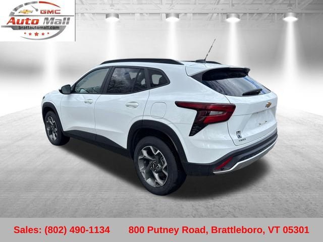 Used 2024 Chevrolet Trax LT w/ Sunroof Package FWD video 3