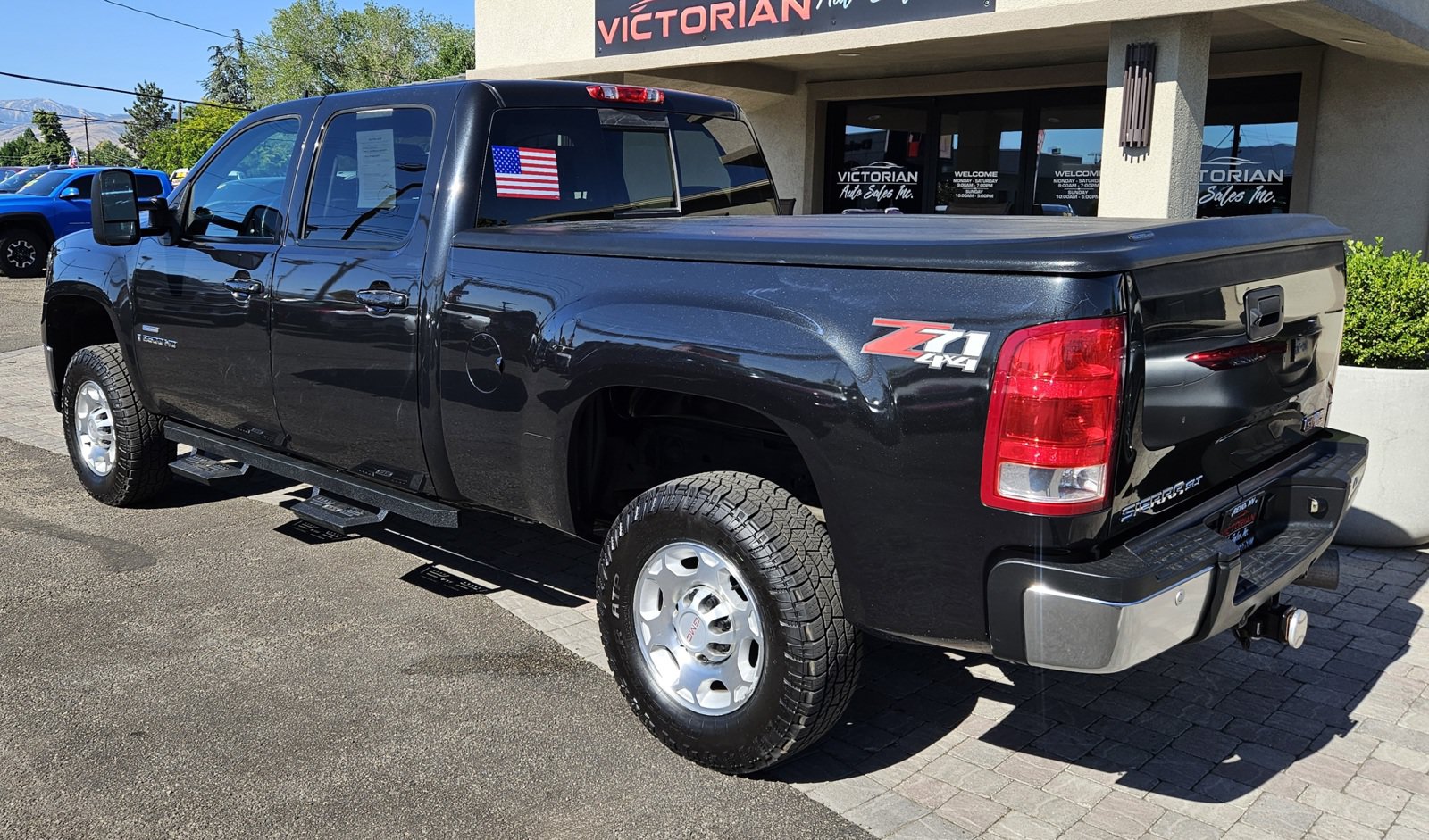 Used 2009 GMC Sierra 2500 SLT w/ SLT Convenience Package AWD/4WD image 4