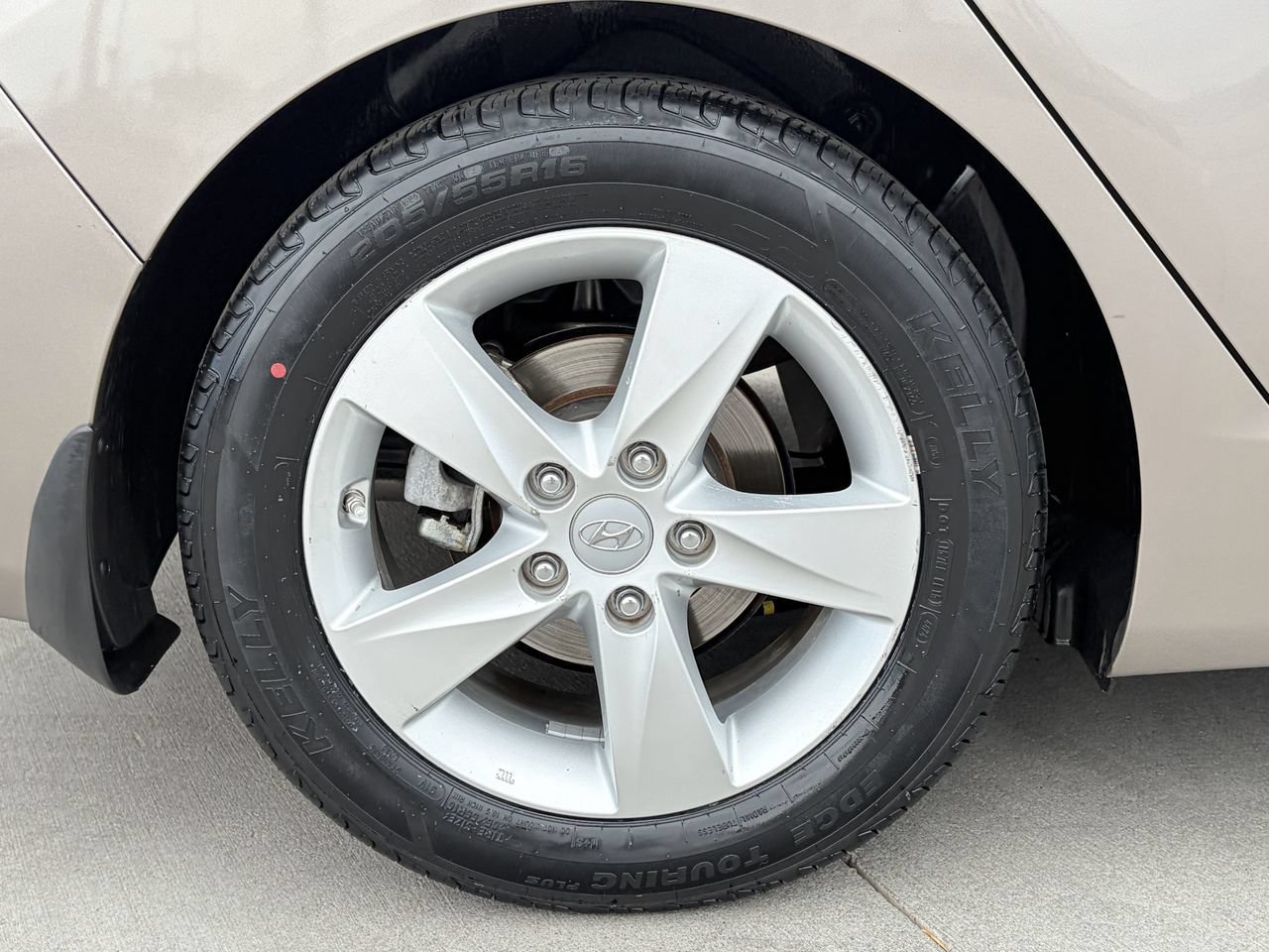 Used 2013 Hyundai Elantra GLS w/ Preferred Pkg FWD image 9