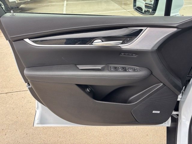 Certified 2025 Cadillac XT5 Premium Luxury w/ Technology Package AWD/4WD image 18