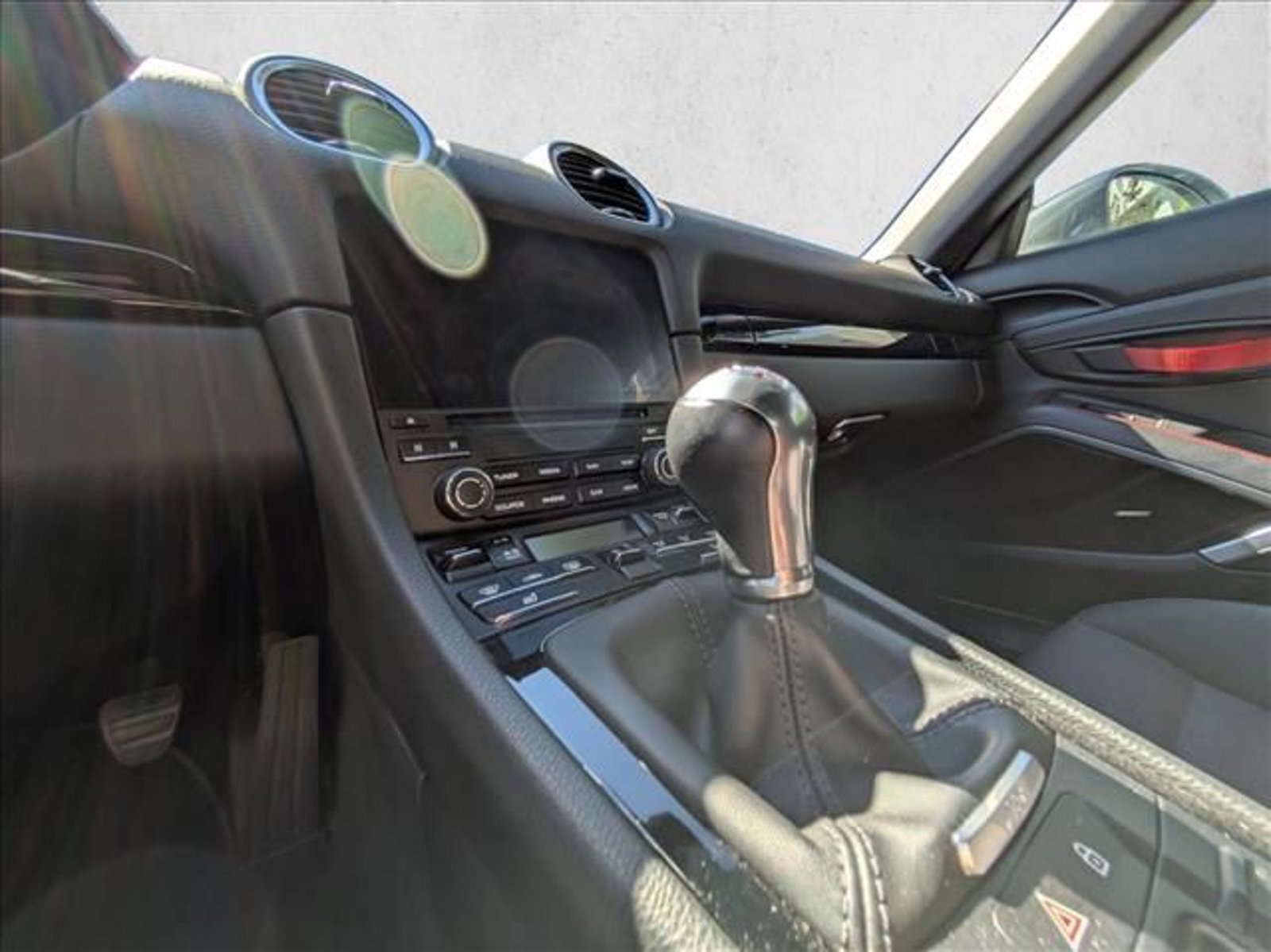 Used 2021 Porsche 718 Boxster image 12