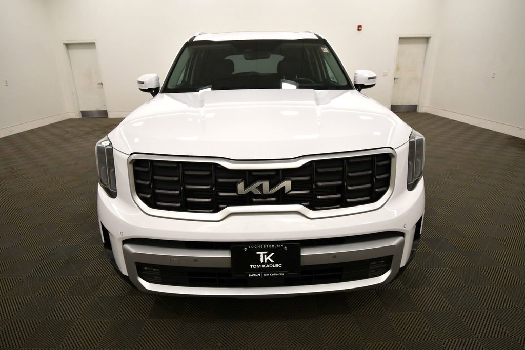 Used 2025 Kia Telluride SX w/ SX Captain's Chair Package image 11