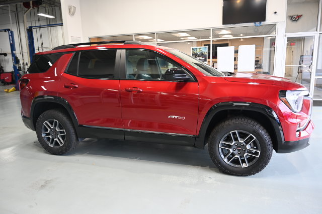 New 2026 GMC Terrain AT4 w/ LPO, Floor Liner Package AWD/4WD image 4