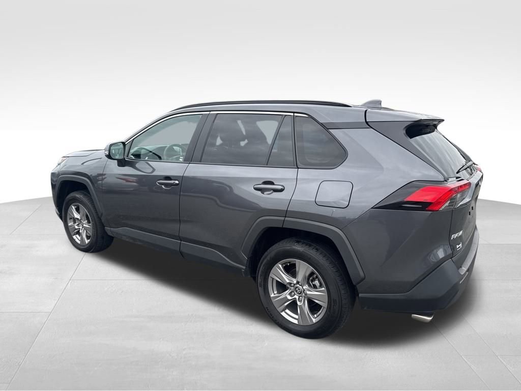 Used 2025 Toyota RAV4 XLE image 29