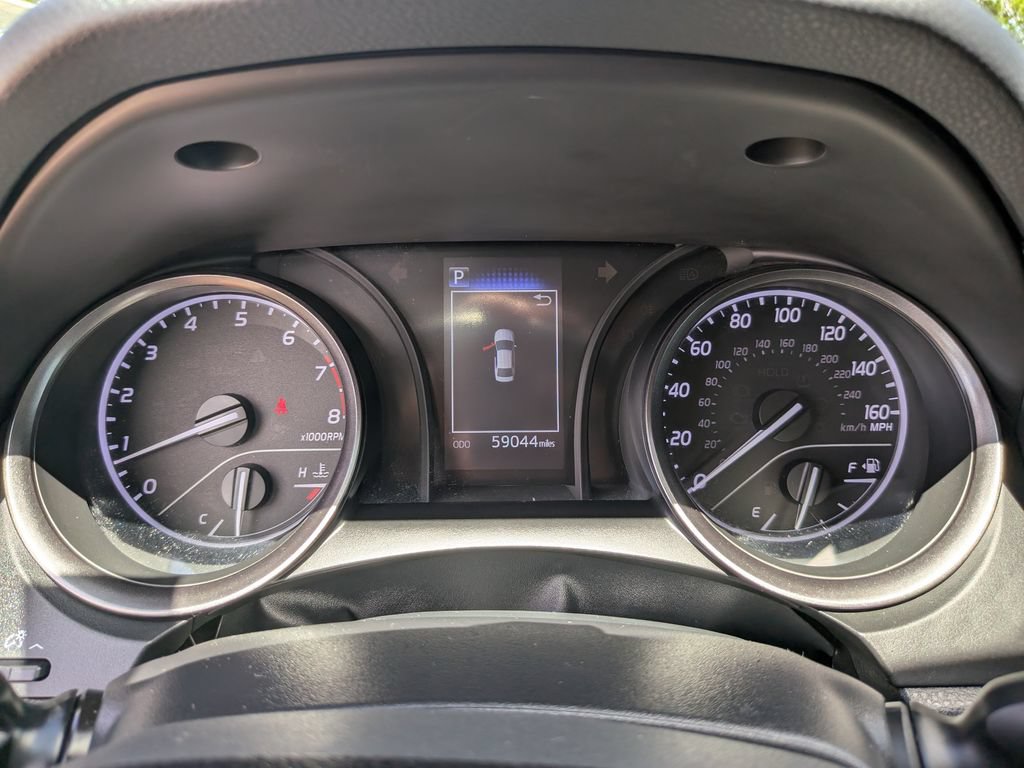 Used 2021 Toyota Camry SE FWD image 31