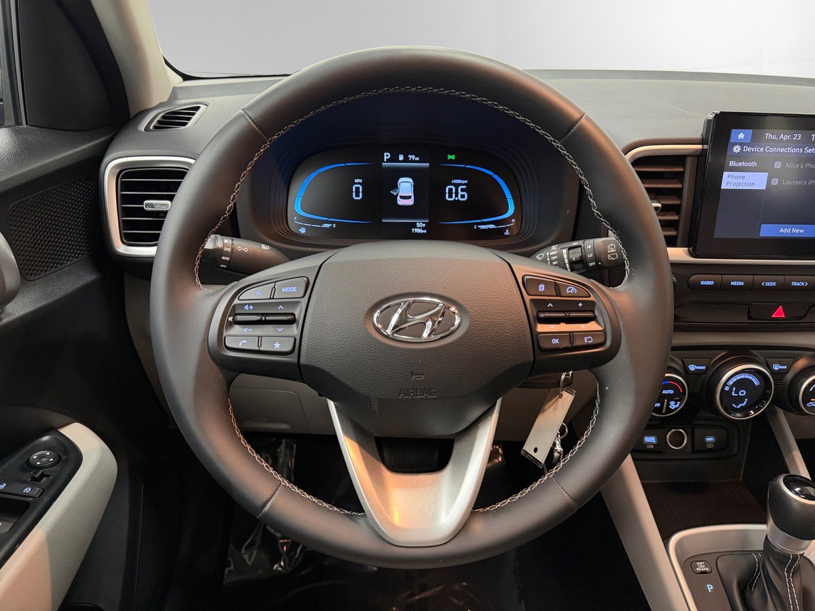 Used 2023 Hyundai Venue SEL w/ Cargo Package FWD image 12