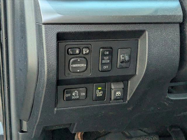 Used 2016 Toyota Tundra Platinum RWD image 11