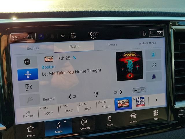 Used 2025 Chrysler Pacifica Select image 15