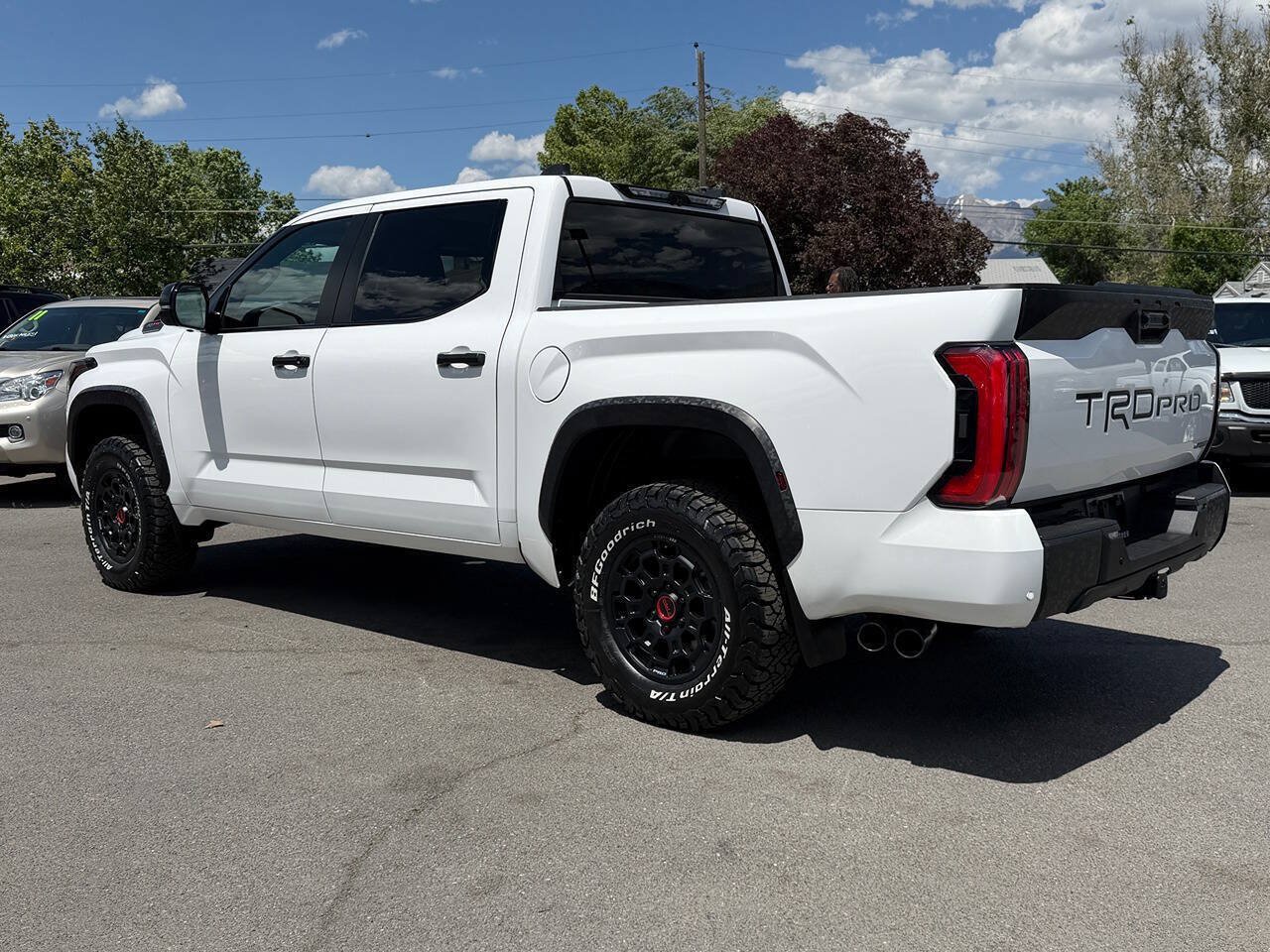 Used 2025 Toyota Tundra TRD Pro w/ Tow Tech Package AWD/4WD image 5