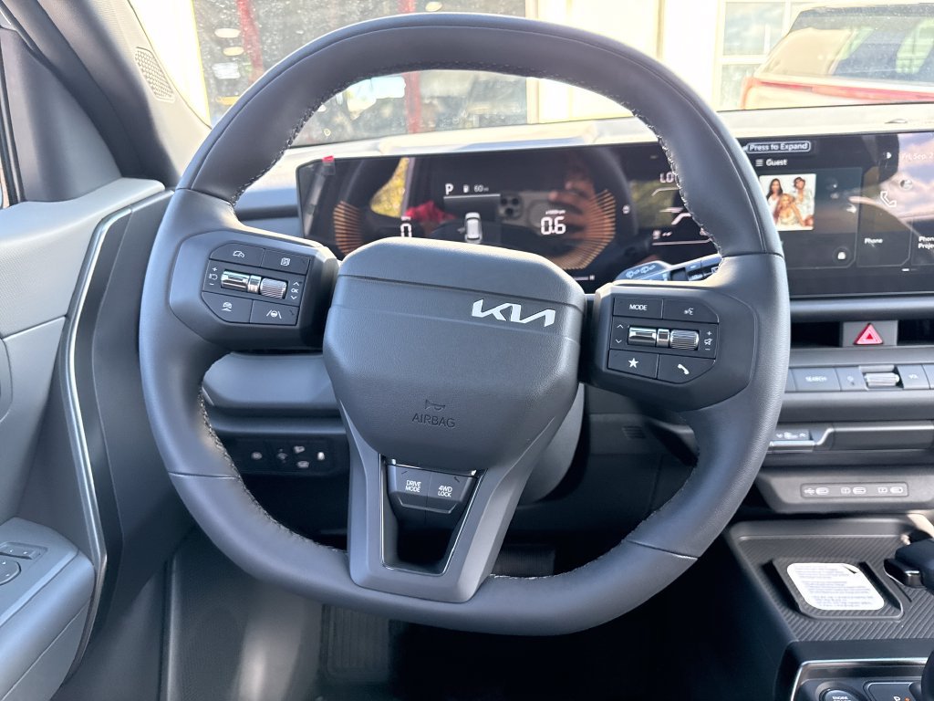 New 2027 Kia Seltos X-Line S w/ X-Line S Premium Package AWD/4WD image 17