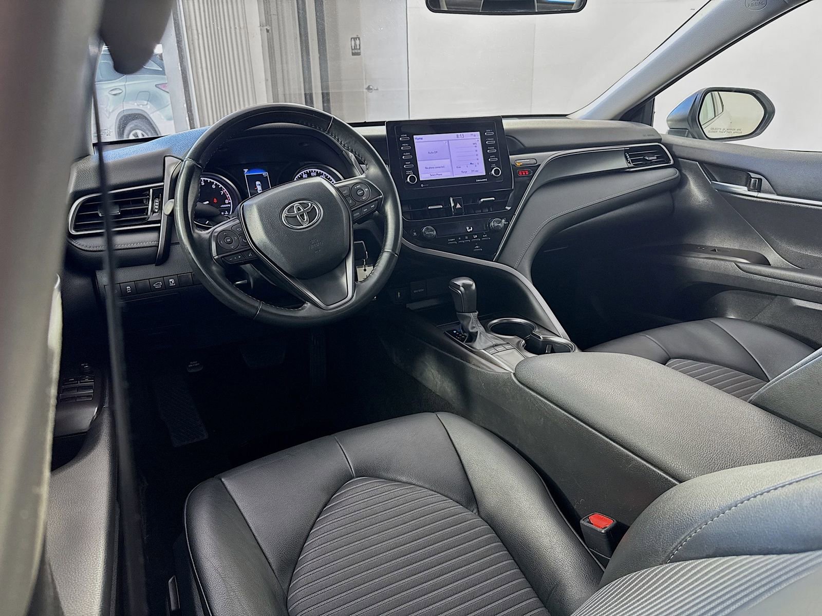 Used 2024 Toyota Camry SE FWD image 17