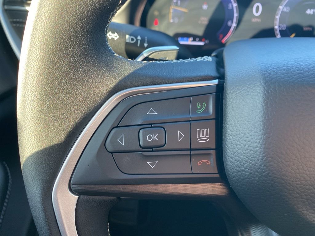 New 2025 Jeep Grand Cherokee L Altitude image 17