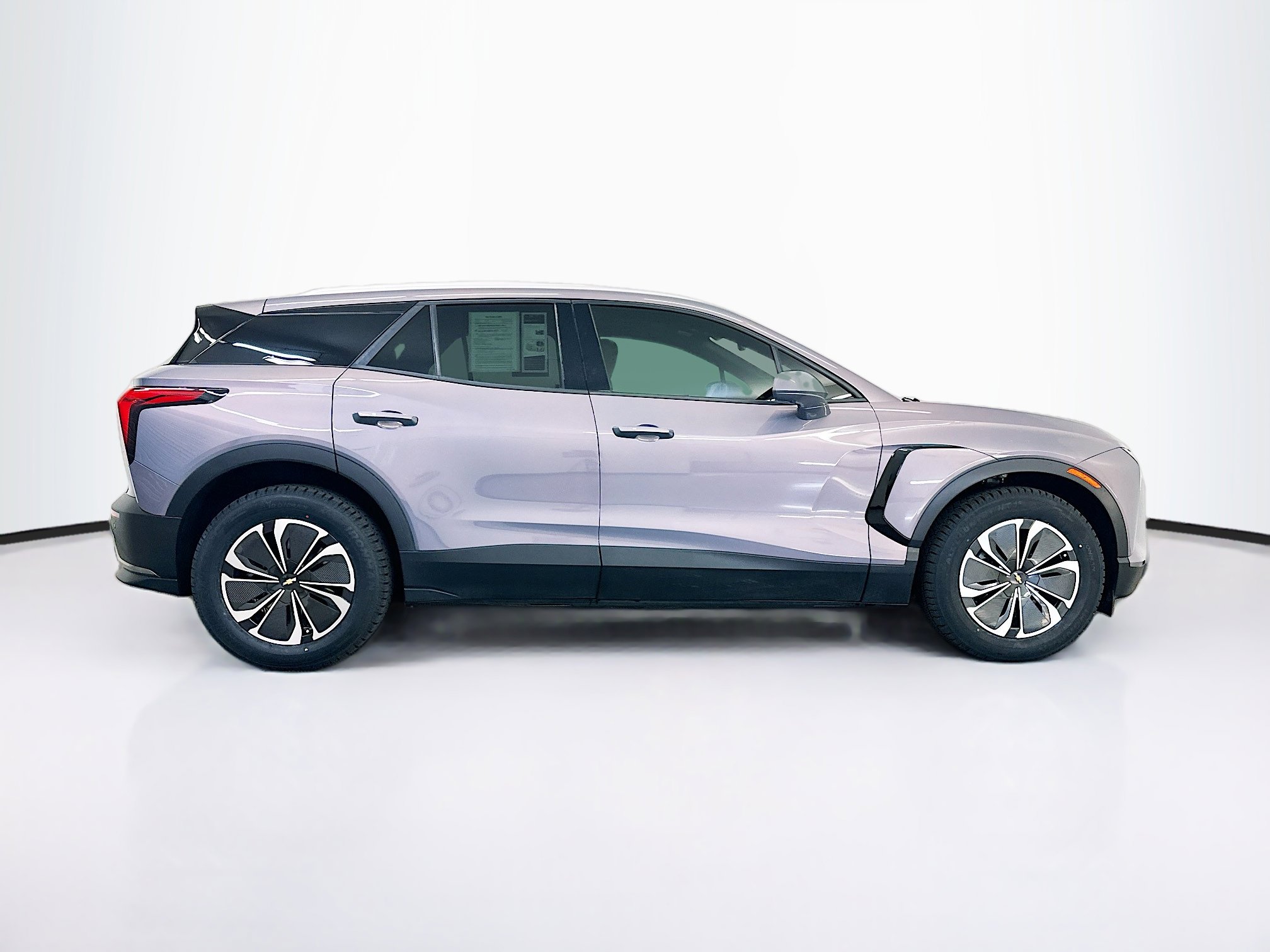 Used 2024 Chevrolet Blazer EV LT AWD/4WD image 10
