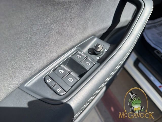 Used 2024 Audi SQ8 Prestige w/ Prestige Package image 10