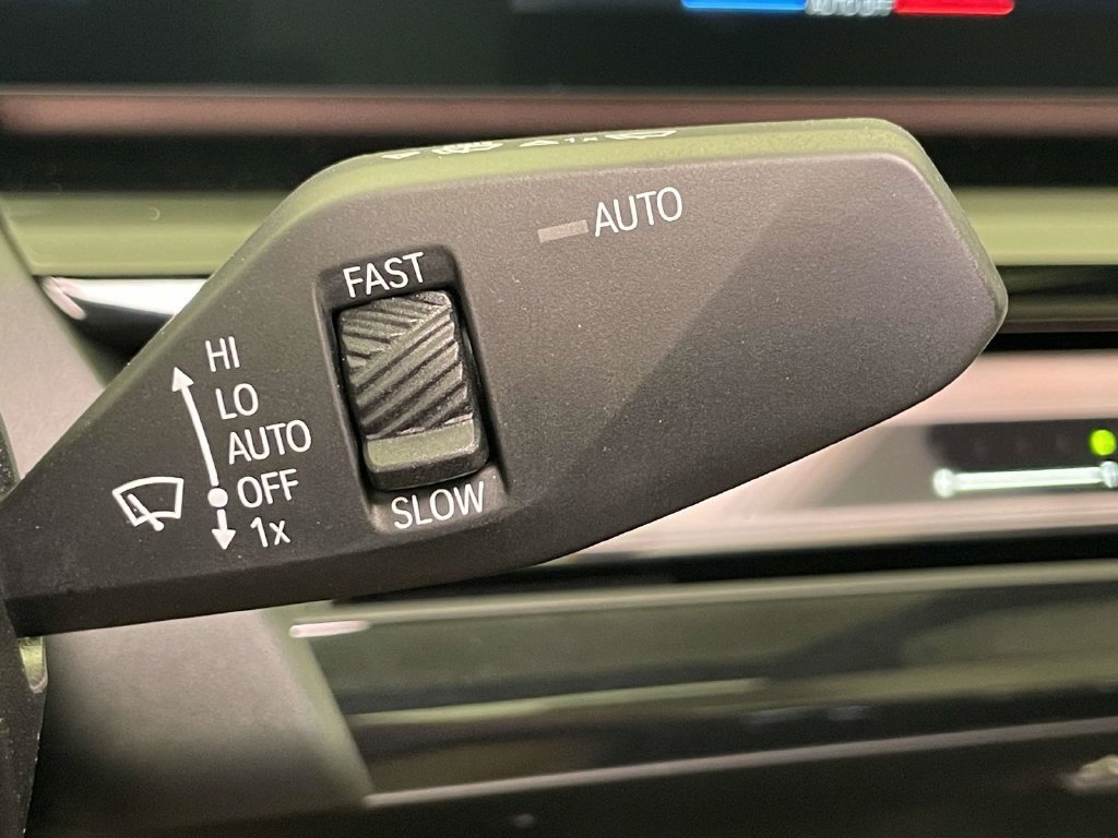 New 2027 BMW 550e xDrive w/ Executive Package AWD/4WD image 37