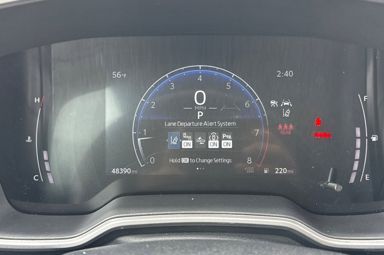 Used 2024 Toyota Corolla Cross XLE image 28