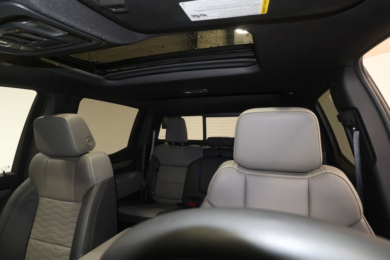 Used 2025 Chevrolet Silverado 1500 ZR2 w/ Technology Package image 19