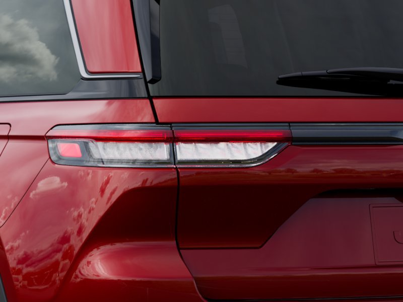 New 2027 Jeep Grand Cherokee Limited RWD image 9