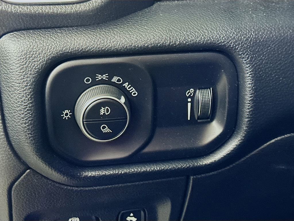 Used 2021 RAM 1500 Big Horn image 21
