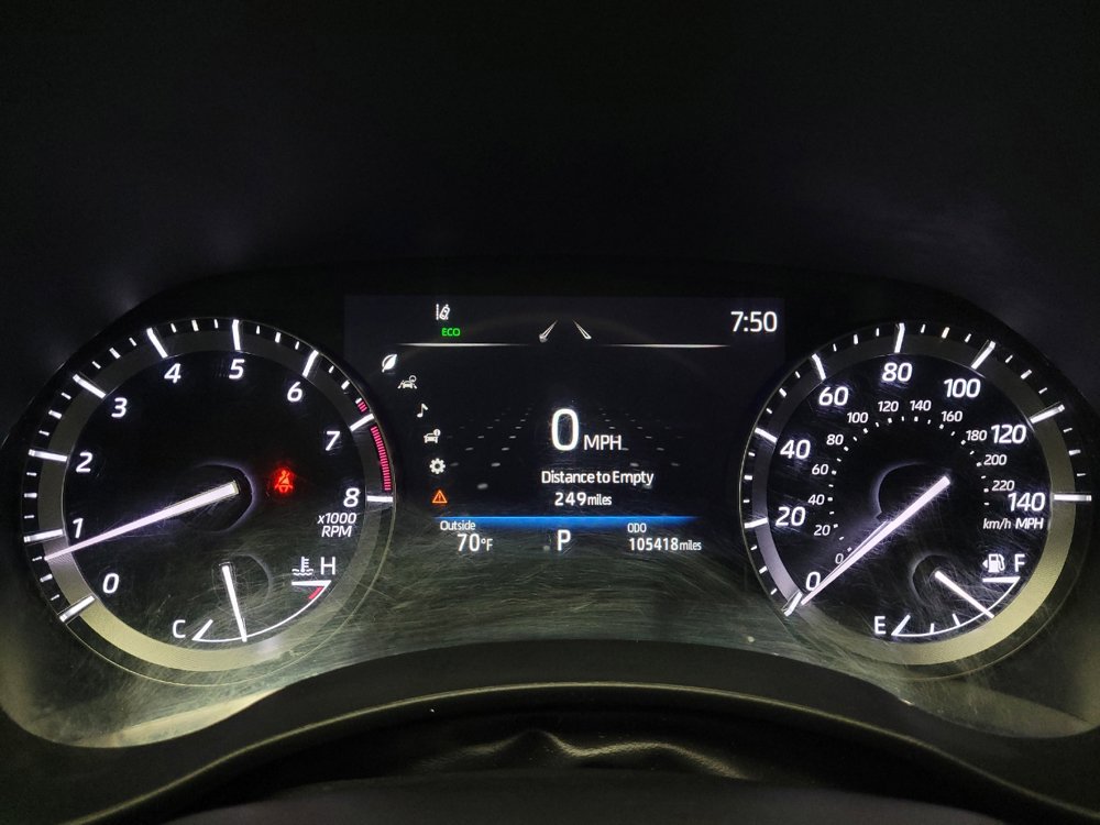 Used 2021 Toyota Highlander XLE FWD image 23
