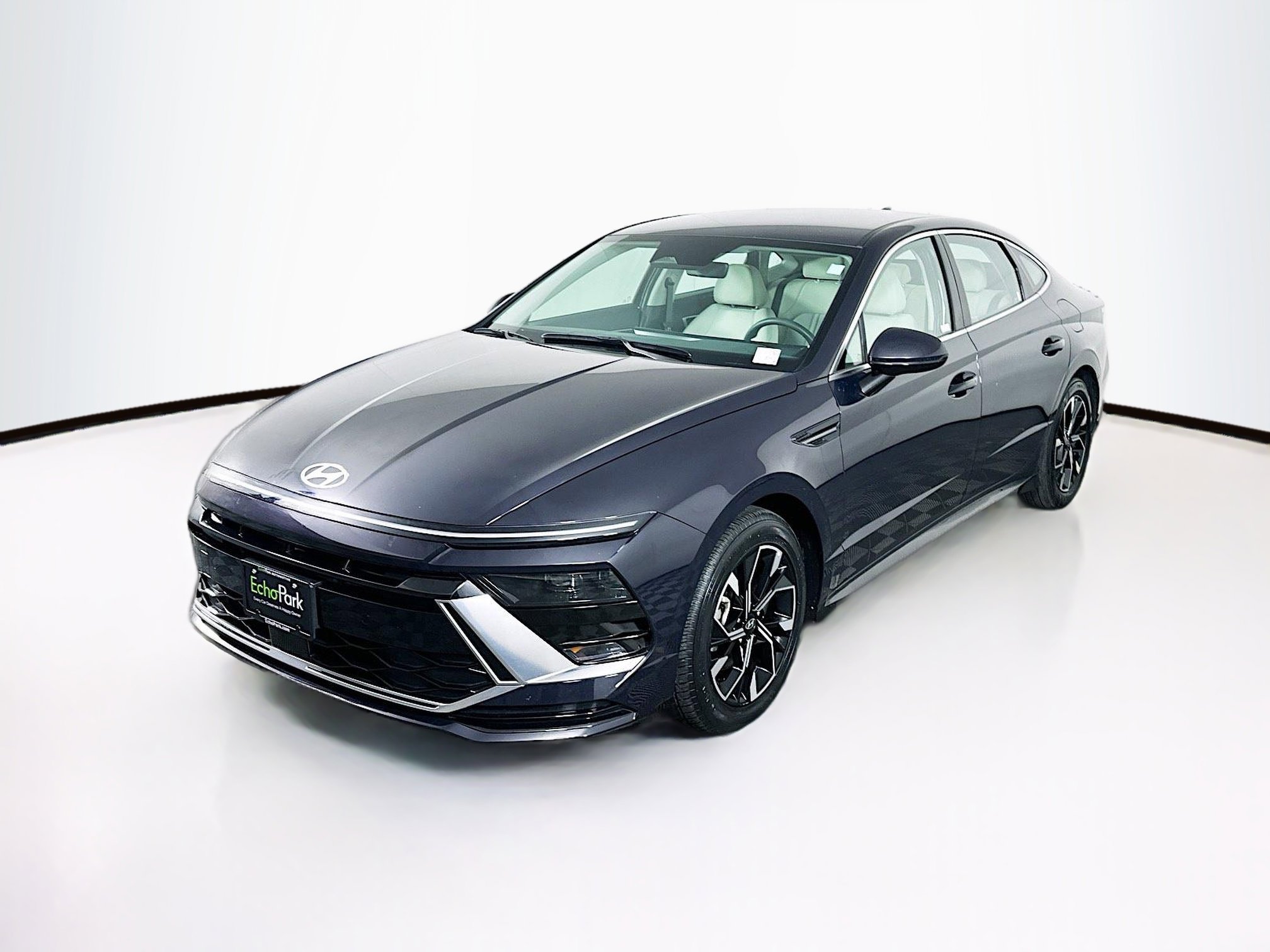 Used 2025 Hyundai Sonata SEL image 3