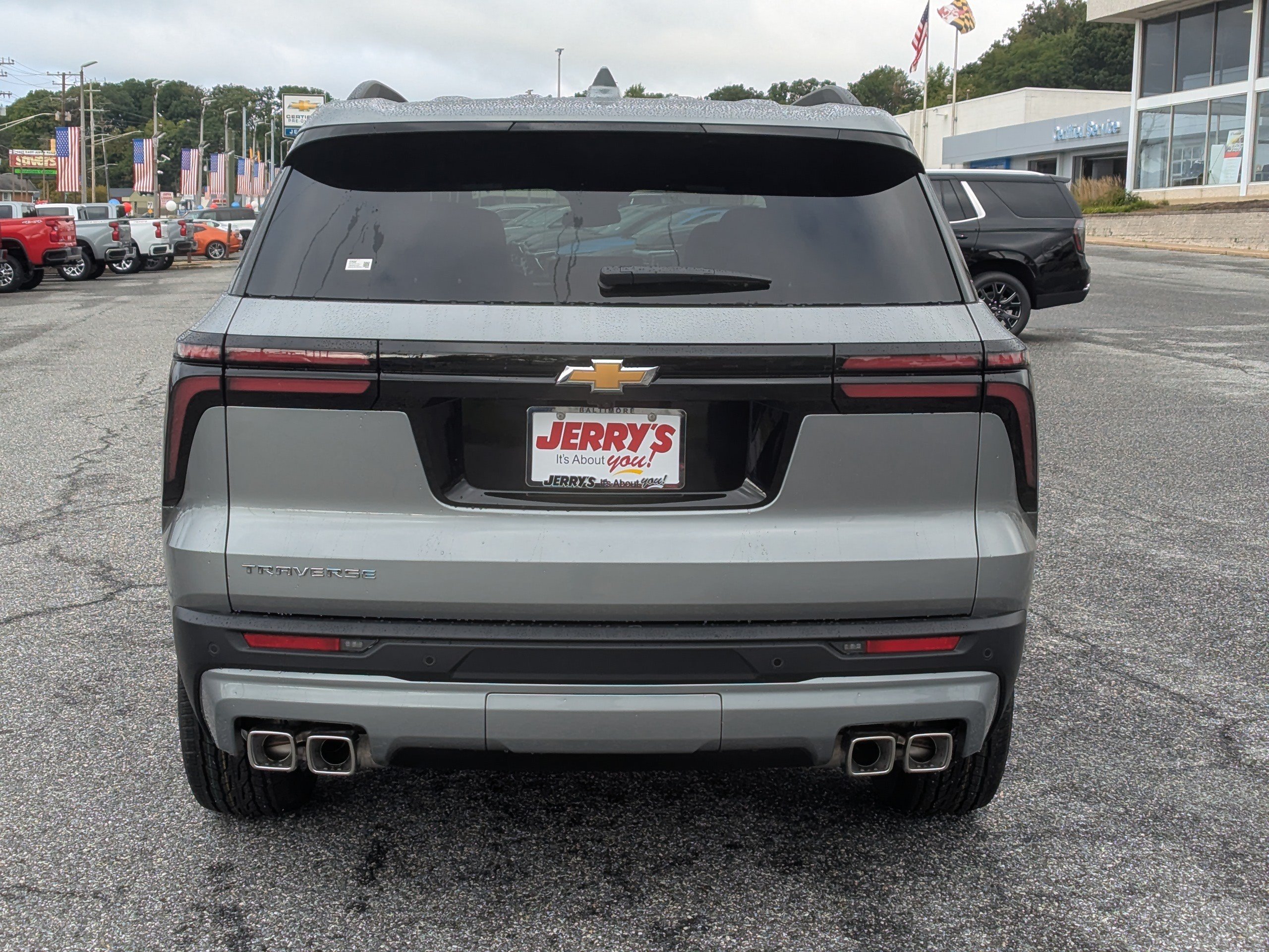 New 2027 Chevrolet Traverse LT FWD image 6