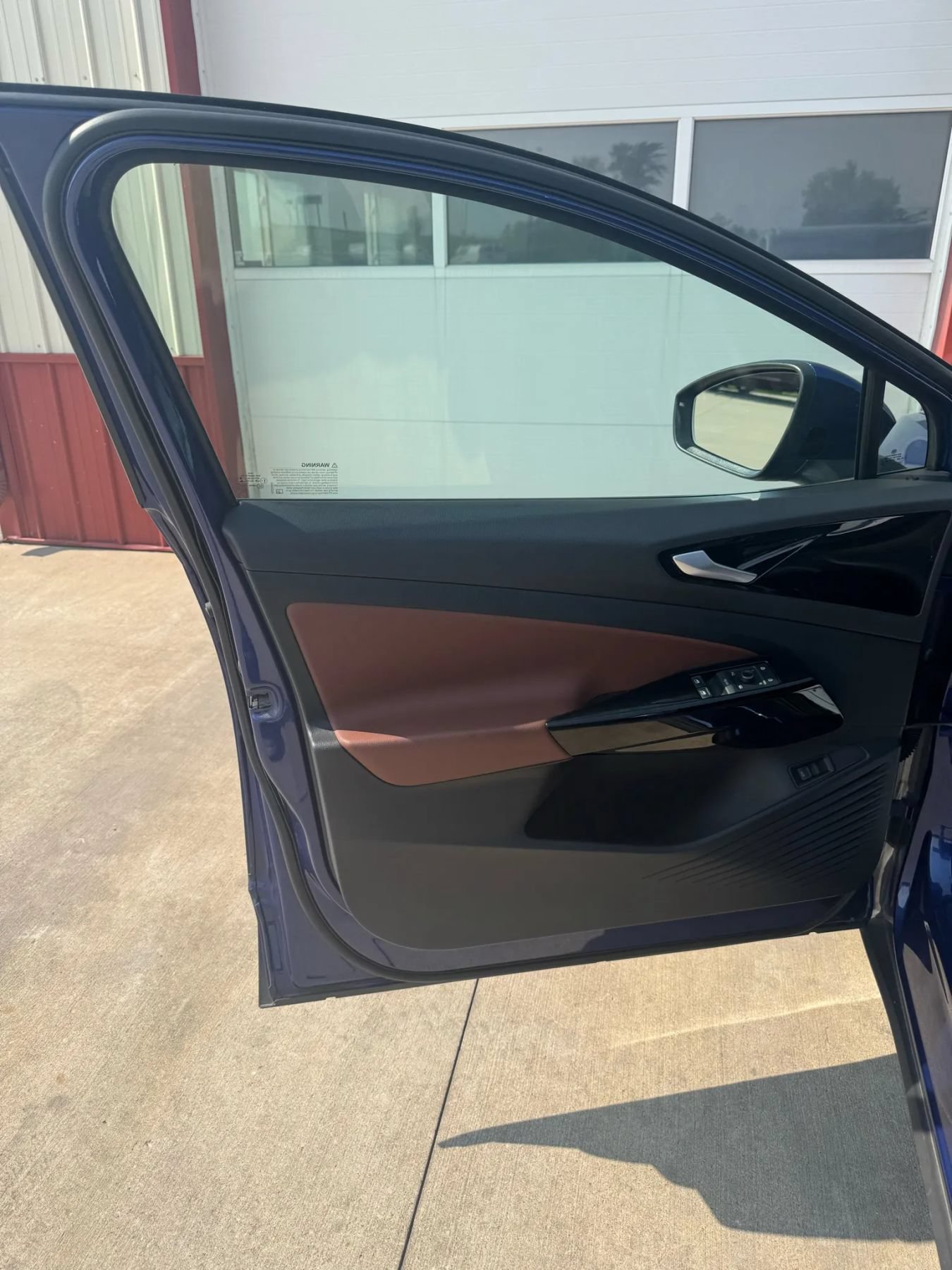 Used 2021 Volkswagen ID.4 Pro S AWD/4WD image 4
