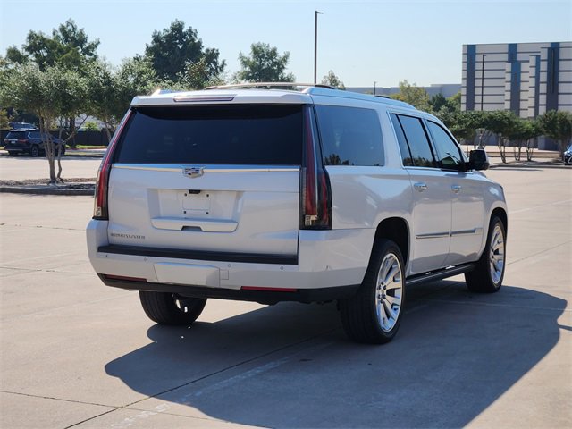 Used 2019 Cadillac Escalade ESV Premium Luxury image 5