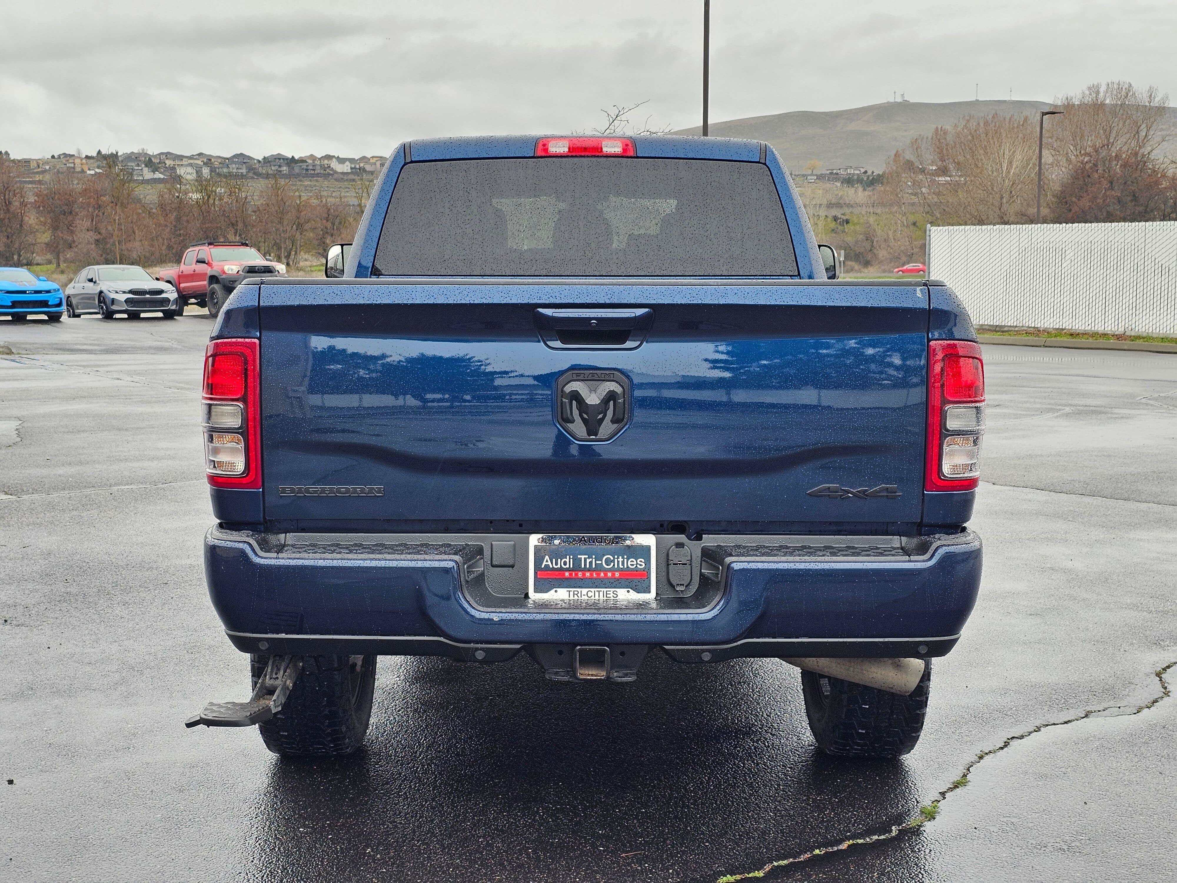 Used 2022 RAM 3500 Big Horn w/ Night Edition AWD/4WD image 5