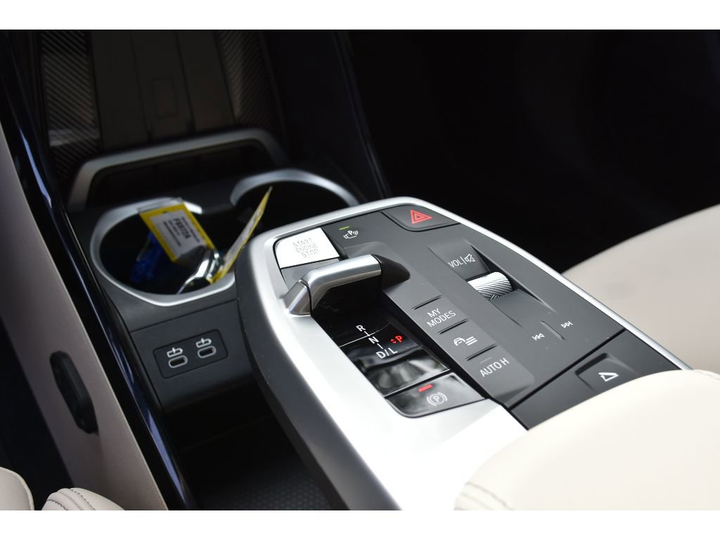 Used 2025 BMW X2 xDrive28i w/ Convenience Package image 25