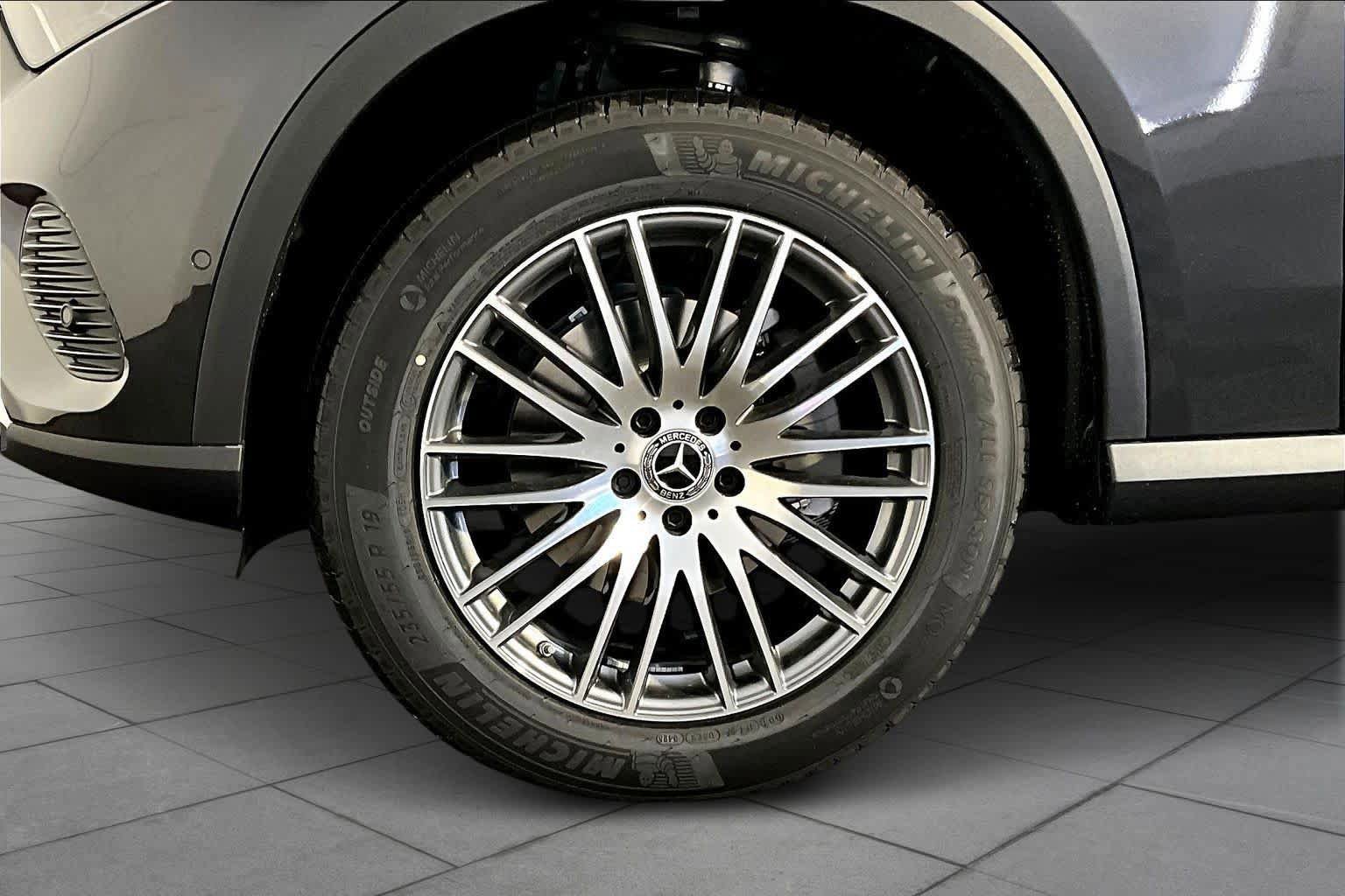 New 2026 Mercedes-Benz GLC 300 4MATIC image 17