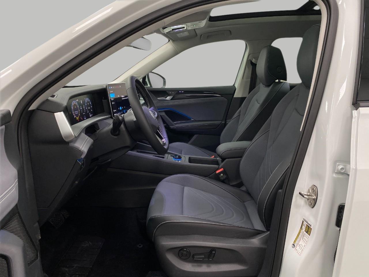 New 2026 Volkswagen Tiguan SE image 26