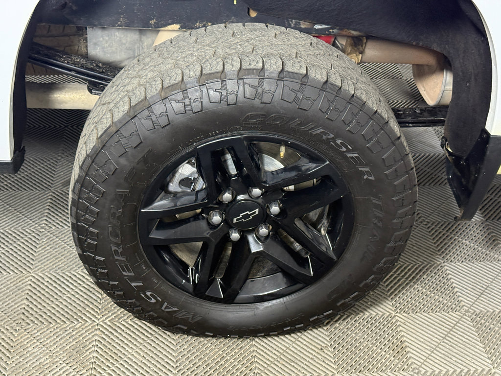 Used 2024 Chevrolet Silverado 1500 LT Trail Boss w/ Protection Package image 7