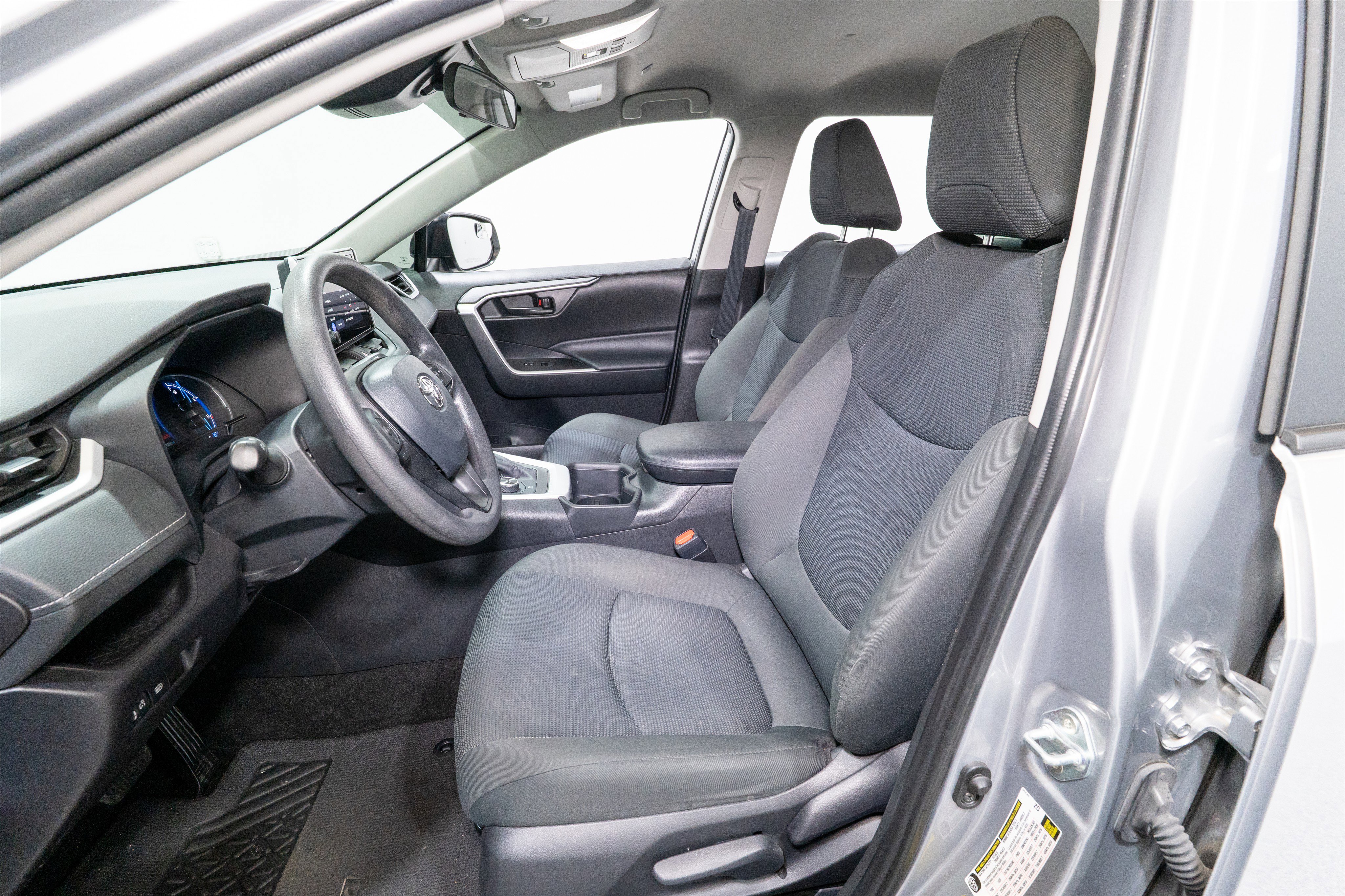 Used 2024 Toyota RAV4 LE image 14