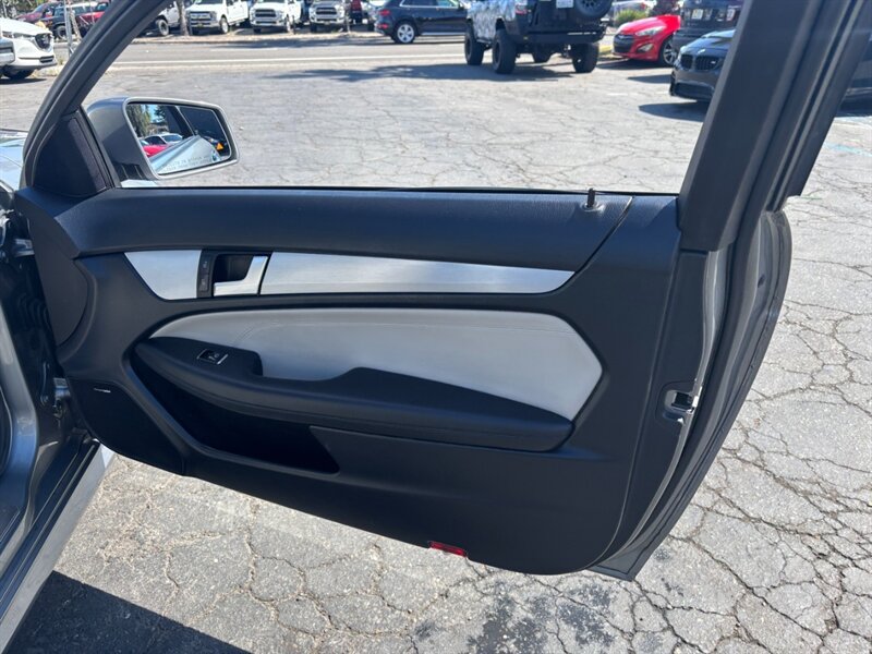 Used 2014 Mercedes-Benz C 250 Coupe image 10