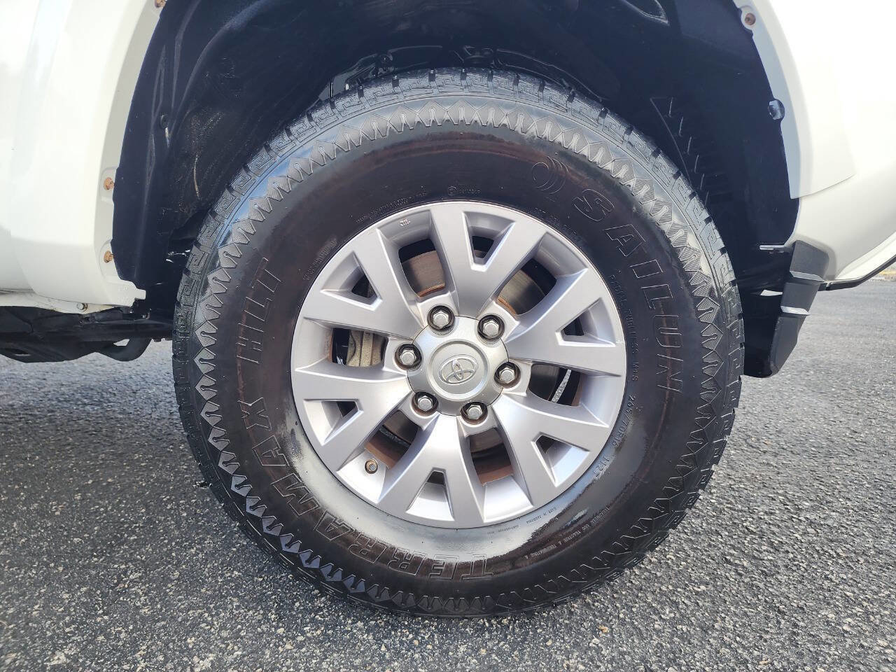 Used 2016 Toyota Tacoma SR5 image 12