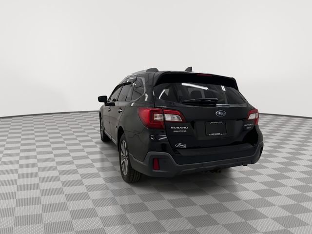 Used 2018 Subaru Outback 3.6R Touring image 9