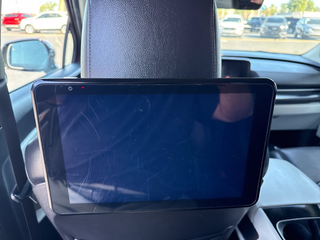 Used 2022 Kia Carnival SX Prestige FWD image 23