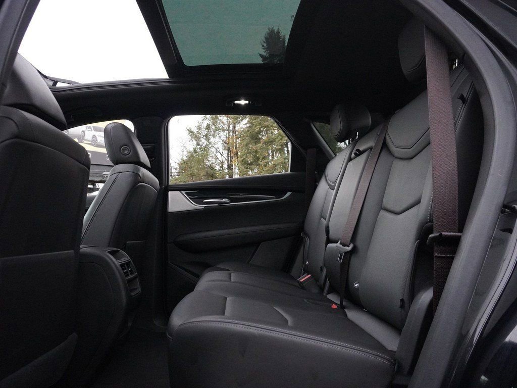 Used 2024 Cadillac XT5 Premium Luxury image 40