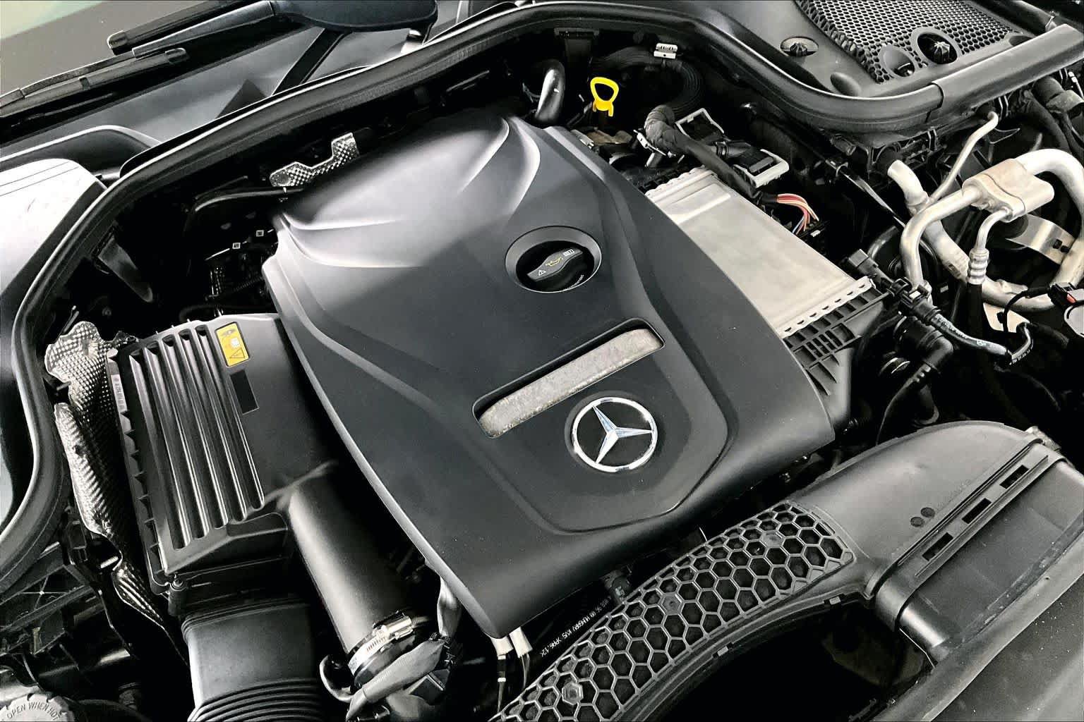Certified 2017 Mercedes-Benz E 300 4MATIC image 31