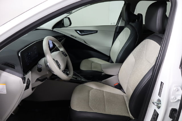 Used 2023 Kia Niro Wave FWD image 14