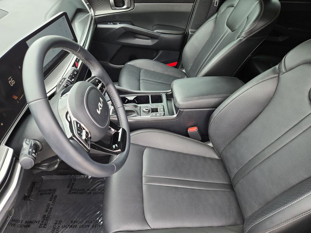 Certified 2025 Kia Sorento S FWD image 18