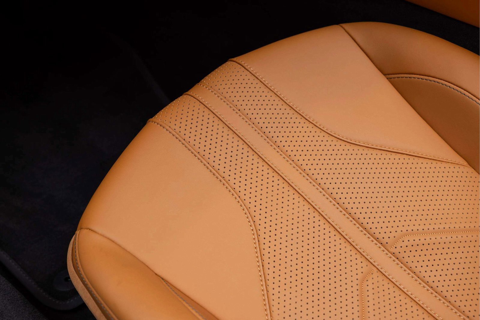 New 2026 Aston Martin V8 Vantage Roadster image 19