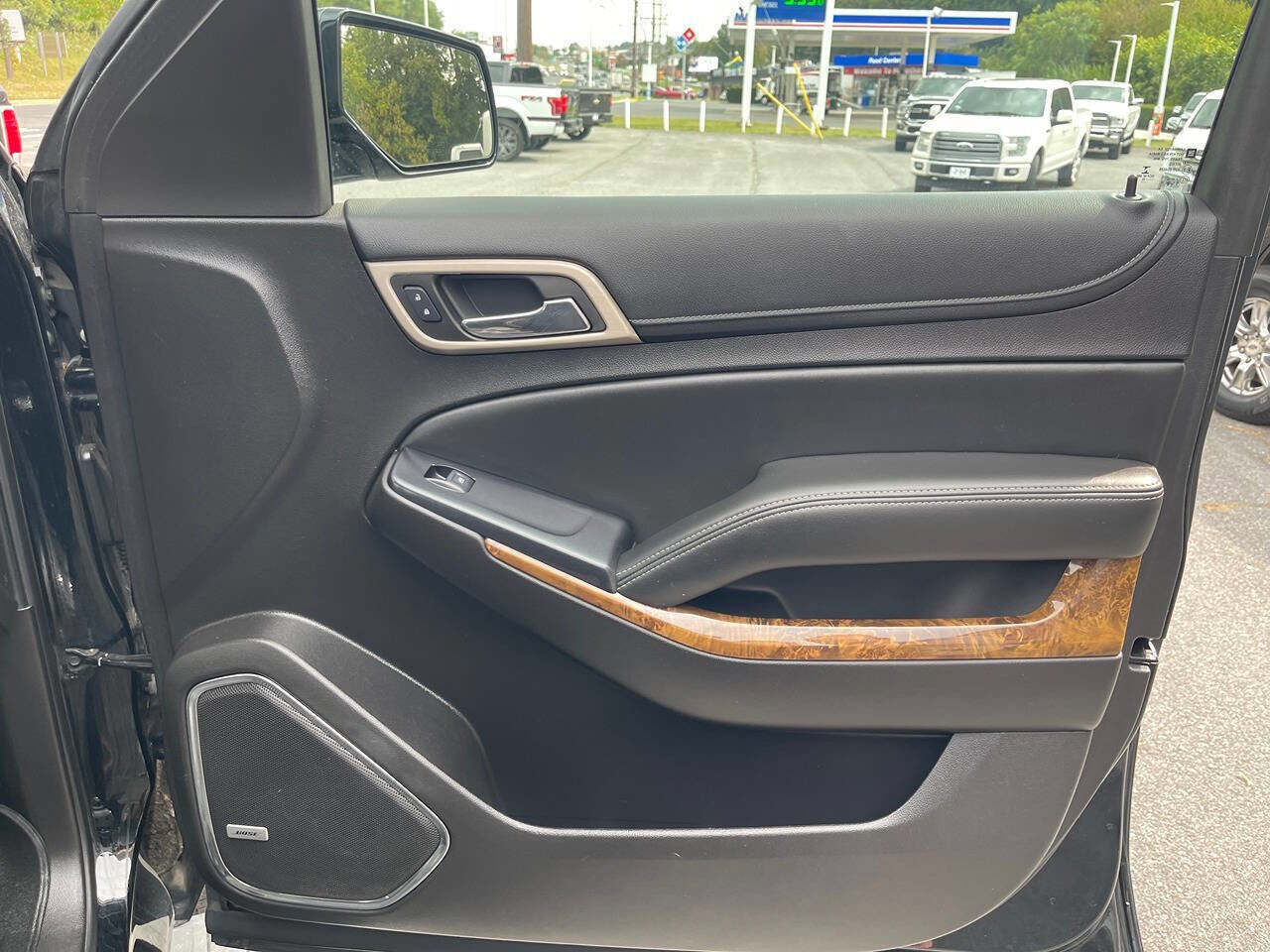 Used 2015 GMC Yukon XL Denali w/ Premium Package image 39